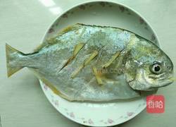 清蒸鲳鱼的做法图解4