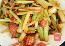 肉炒芹菜的做法图解7