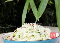 香肠丁芹菜炒饭的做法图解5