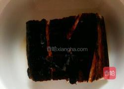 蒜苔炒腊肉的做法图解1