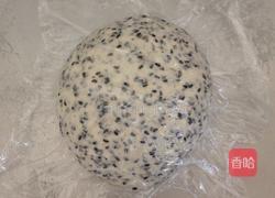 黑芝麻面包的做法图解3