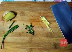 木耳炒肉的做法图解2