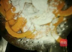 咸蛋黄焗南瓜的做法图解3