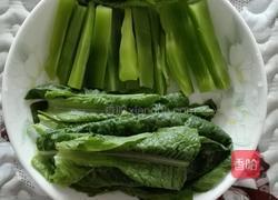 鸡腿菇莴笋芸豆汤的做法图解3