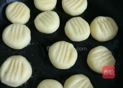 椒盐土豆饼的做法图解3