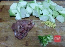 丝瓜肉汤的做法图解2