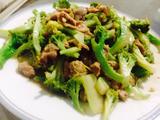 西兰花炒肉片