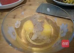 抱蛋黑椒意面的做法图解6
