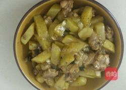 土豆炒鸡肉的做法图解4