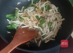 杏鲍菇炒肉的做法图解4