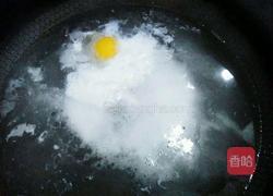 桂花酒酿水潽蛋的做法图解3