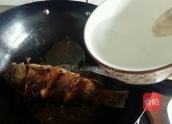 红烧鲫鱼的做法图解8