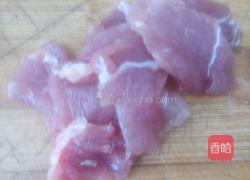 蘑菇炒肉的做法图解2