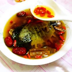广东靓汤—甲鱼参头汤的做法[图]