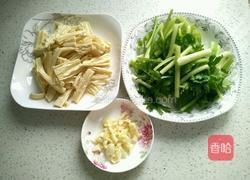 香芹炒腐竹的做法图解1