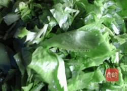 芹菜叶土豆丝煎饼的做法图解1