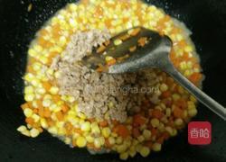 肉粒炒玉米的做法图解5