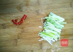 红油鸡片的做法图解2