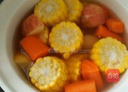 红罗卜苹果玉米汤的做法图解6