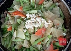 芹菜炒土豆片的做法图解5