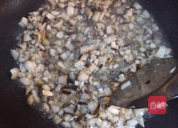 香菇番茄鸡肉粥的做法图解3