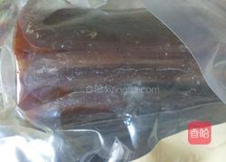 荷兰豆炒腊肉的做法图解1