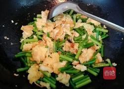 蒜苔炒鸡蛋的做法图解4