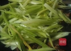 芹菜炒肉的做法图解6