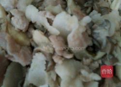 蘑菇炒肉的做法图解7