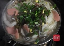 酸菜米线的做法图解6