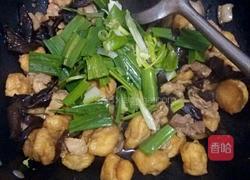 豆腐木耳炒肉的做法图解12