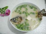 鲫鱼豆腐汤