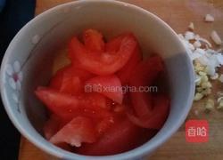 西红柿炒菜花的做法图解1
