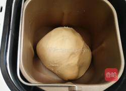 番茄培根披萨的做法图解1