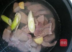 黄瓜拌猪肝的做法图解3