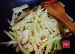 蔬菜炒粉干的做法图解6