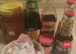 电饭煲做叉烧的做法图解1