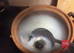 皮蛋瘦肉粥的做法图解5
