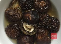 粉丝香菇肉卷的做法图解1