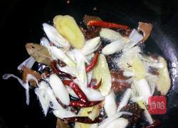 红烧鸡肉土豆的做法图解4
