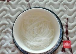 豌豆尖粉丝汤的做法图解5