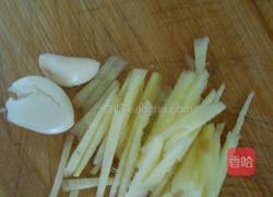 鹌鹑蛋红烧肉的做法图解3