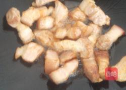 鹌鹑蛋红烧肉的做法图解6