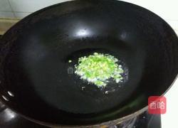 西兰花炒饭的做法图解5
