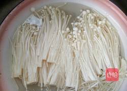 蒜蓉肉末金针菇的做法图解2