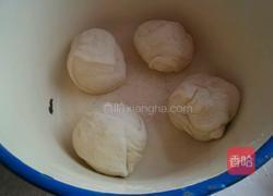 鹌鹑蛋面包的做法图解2