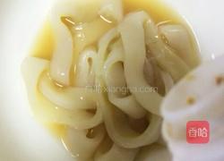 炸鱿鱼圈的做法图解3