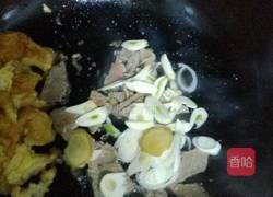 鸡蛋牛肉西兰花木耳的做法图解6