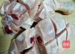 香菇鸡腿汤的做法图解1