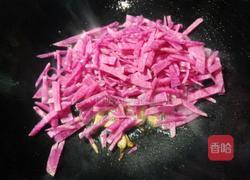 红心萝卜炒肉的做法图解5
